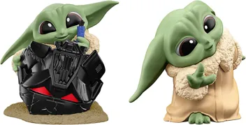 STAR WARS The Bounty Collection The Child Collectible Toys 2.2-Inch The Mandalorian “Baby Yoda” Froggy Snack, Force Moment Figure