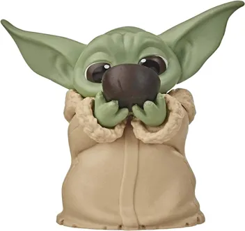 STAR WARS The Bounty Collection The Child Collectible Toys 2.2-Inch The Mandalorian “Baby Yoda” Froggy Snack, Force Moment Figure