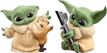 STAR WARS The Bounty Collection The Child Collectible Toys 2.2-Inch The Mandalorian “Baby Yoda” Froggy Snack, Force Moment Figure