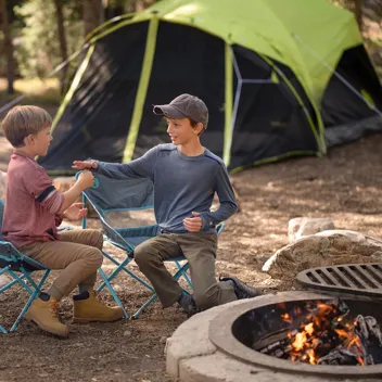 10' x 9' Coleman 6 Person Carlsbad Dark Room Dome Camping Tent w/ Screened Porch (Green/Black)