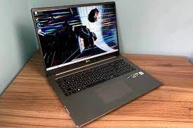 UltraPC 16U7R Lightweight Laptop