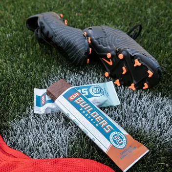 Builders 2.4oz Cookies 'n Cream Protein Bar