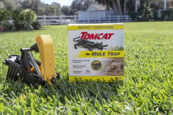 Tomcat Reusable Hands-Free Mole Trap