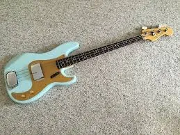 Classic '60s Precision Bass Limited-Edition Guitar Sonic Blue