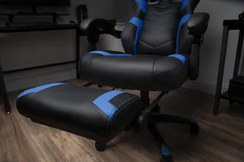 RESPAWN Ergonomic Gaming Chair /