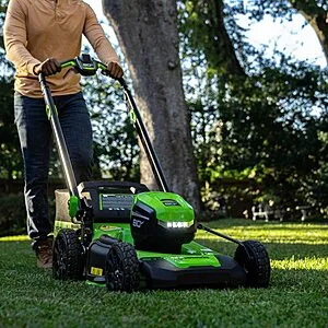 80-Volt Greenworks 21'' Self-Propelled Lawn Mower w/ 4.0Ah Battery & Charger