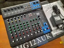 MG12XUK 12-Channel Analog Mixer