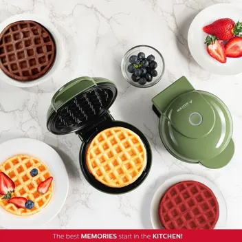 Holstein Housewares Personal/Mini Waffle Maker - 4-inch