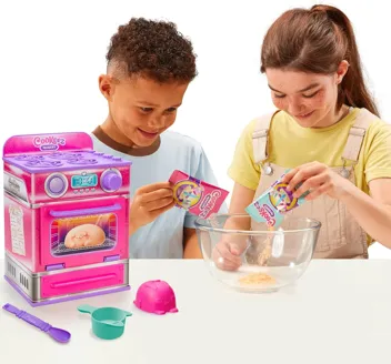 COOKEEZ MAKERY Cinnamon Treatz Oven. Mix & Make a Plush Best Friend!