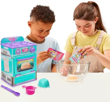 COOKEEZ MAKERY Cinnamon Treatz Oven. Mix & Make a Plush Best Friend!