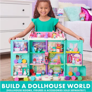 Gabby's Dollhouse, 8-inch Gabby Girl Doll (Travel Edition)