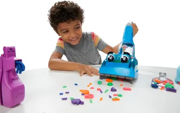 Zoom Zoom Vacuum and Cleanup Toy